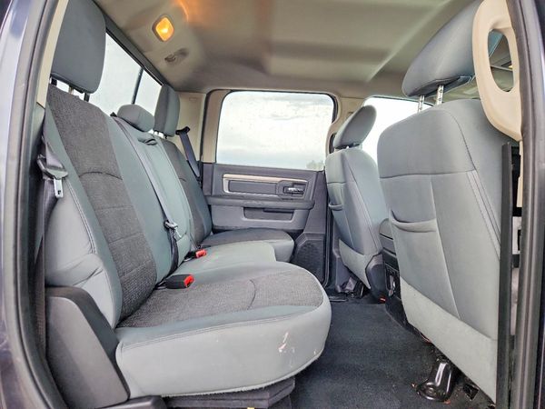 2015 RAM 1500 SLT