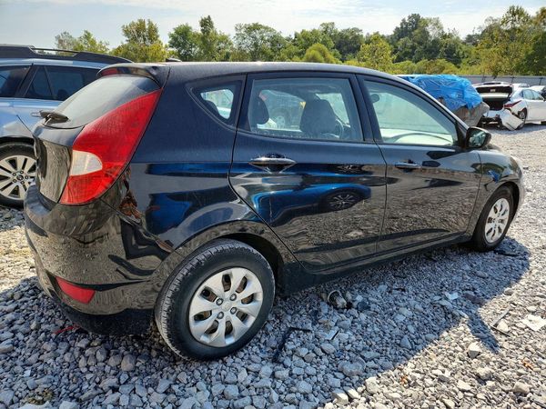 2017 HYUNDAI ACCENT SE Base