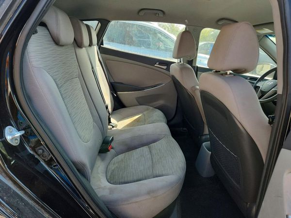 2017 HYUNDAI ACCENT SE Base