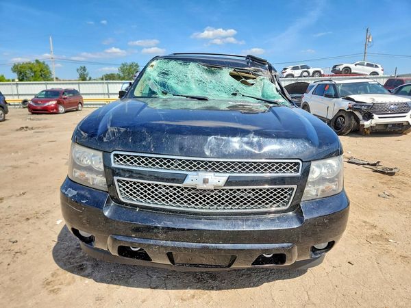 2012 CHEVROLET SUBURBAN LTZ