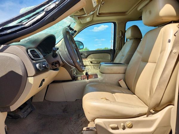 2012 CHEVROLET SUBURBAN LTZ
