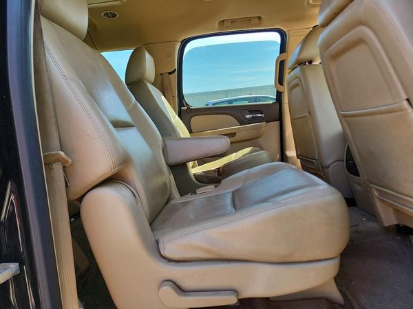 2012 CHEVROLET SUBURBAN LTZ