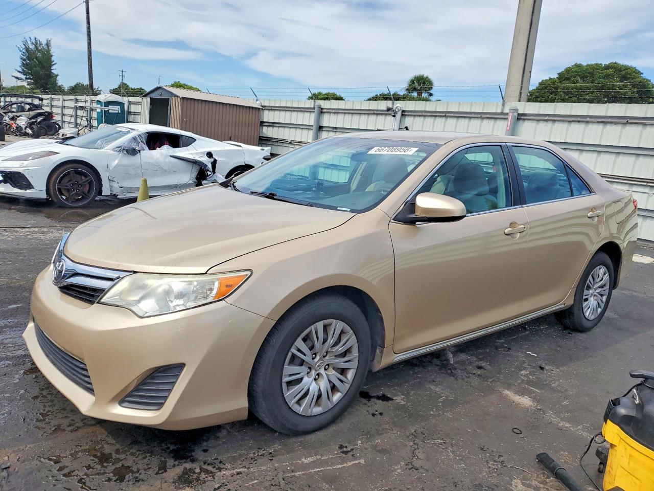 2012 TOYOTA CAMRY