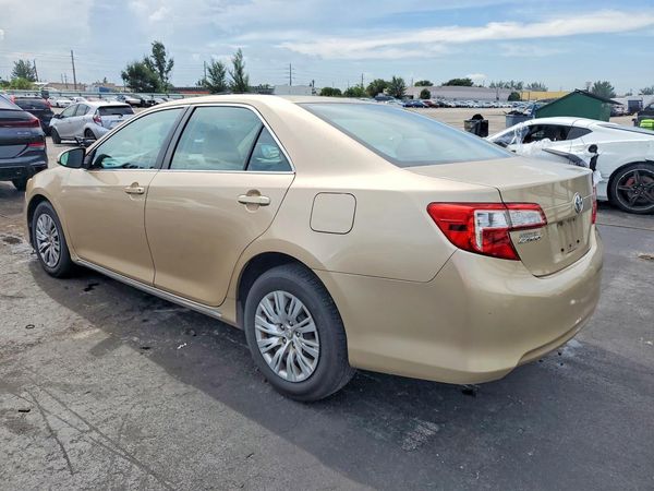 2012 TOYOTA CAMRY