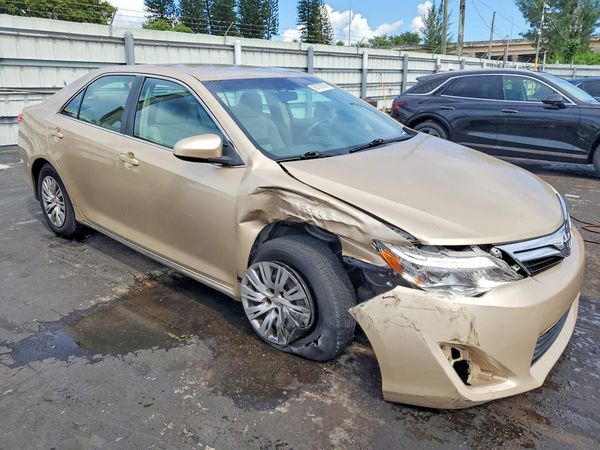 2012 TOYOTA CAMRY