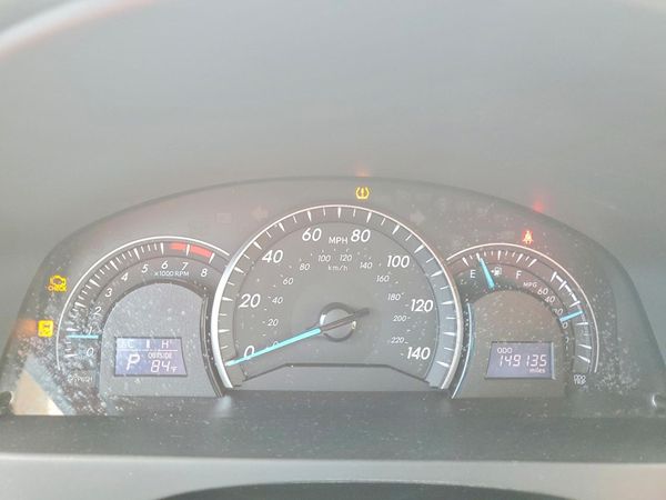 2012 TOYOTA CAMRY