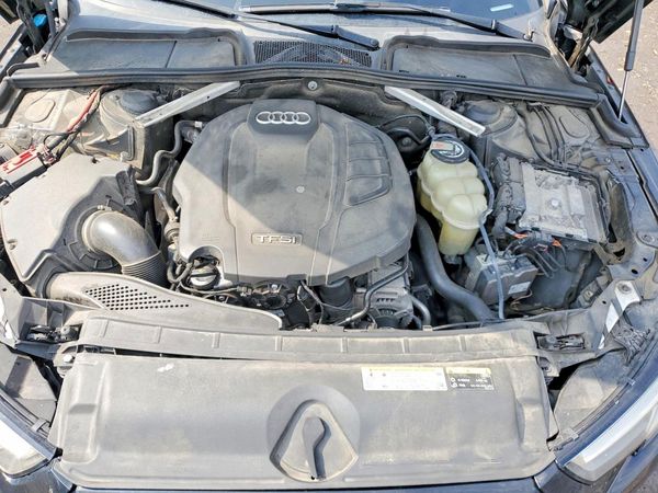 2019 AUDI A4 quattro Premium