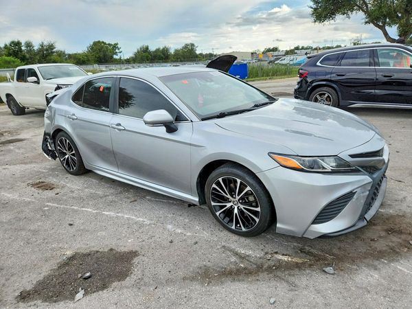 2020 TOYOTA CAMRY — Passenger 3/4