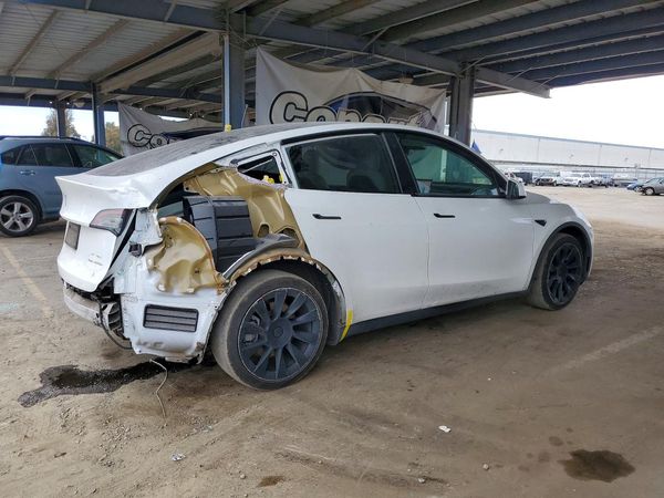 2022 TESLA MODEL Y