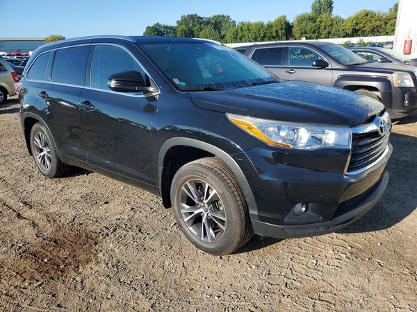 2016 TOYOTA HIGHLANDER