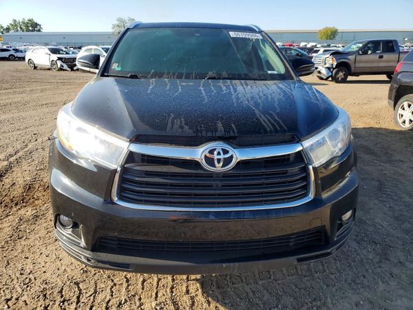 2016 TOYOTA HIGHLANDER