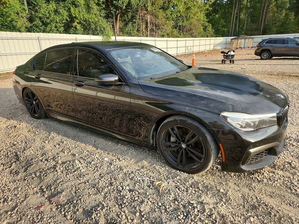 2019 BMW 740