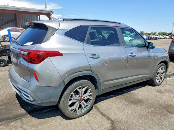 2021 KIA SELTOS SX
