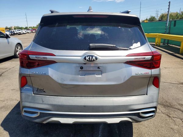2021 KIA SELTOS SX