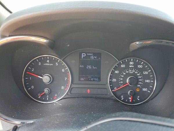2017 KIA FORTE5 LX