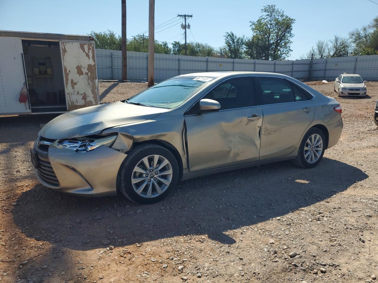 2016 TOYOTA CAMRY