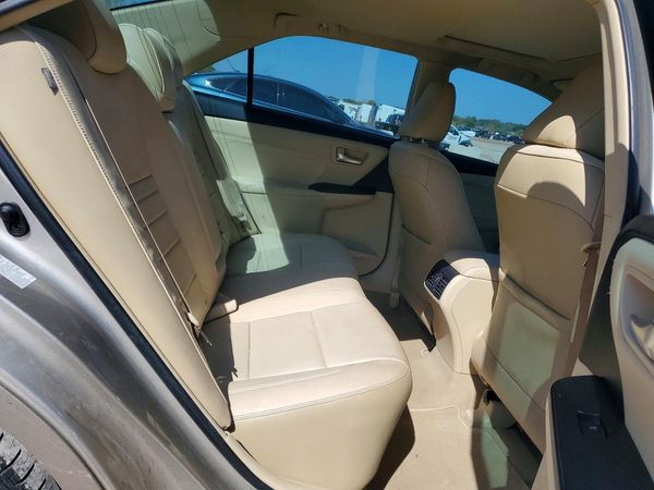 2016 TOYOTA CAMRY