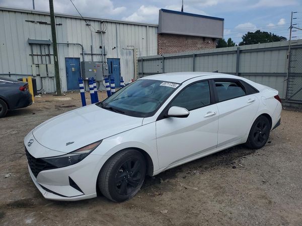 2021 HYUNDAI ELANTRA SEL w/ Convenience Pkg