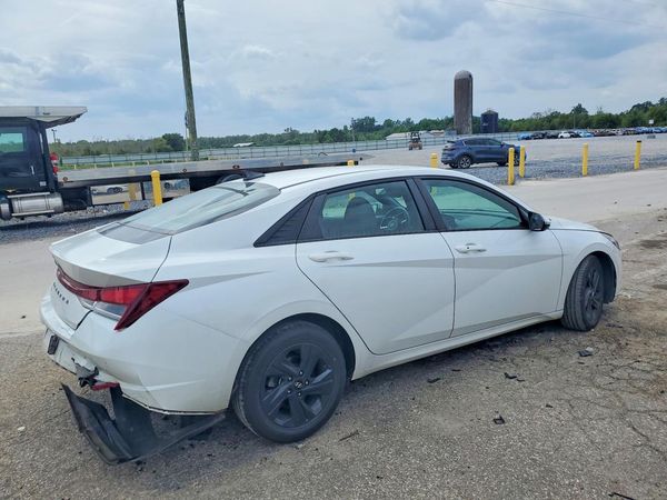 2021 HYUNDAI ELANTRA SEL w/ Convenience Pkg