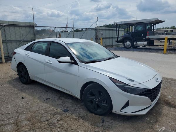 2021 HYUNDAI ELANTRA SEL w/ Convenience Pkg