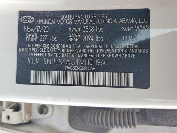 2021 HYUNDAI ELANTRA SEL w/ Convenience Pkg