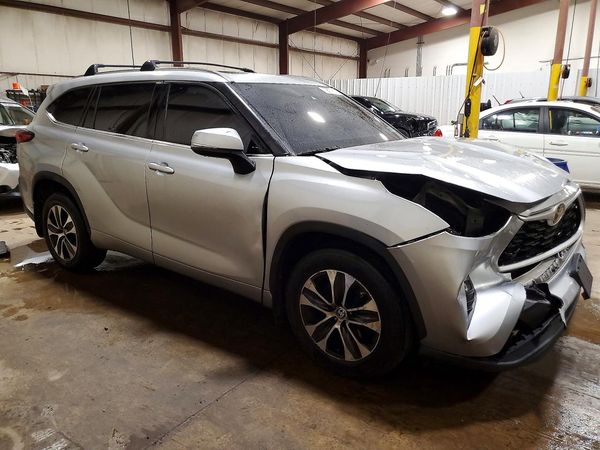 2021 TOYOTA HIGHLANDER