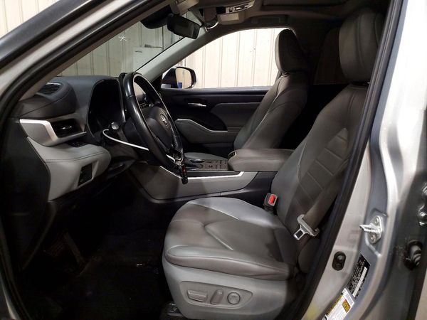 2021 TOYOTA HIGHLANDER
