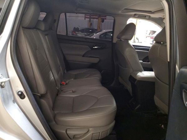 2021 TOYOTA HIGHLANDER