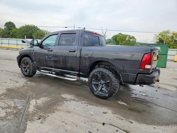 2016 RAM 1500 Sport