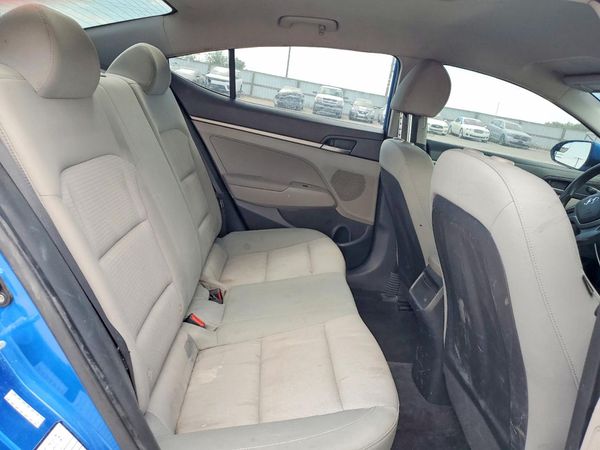 2017 HYUNDAI ELANTRA SE Base