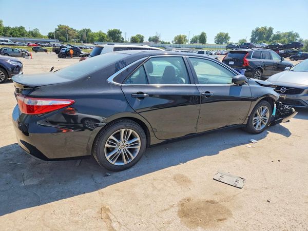 2015 TOYOTA CAMRY