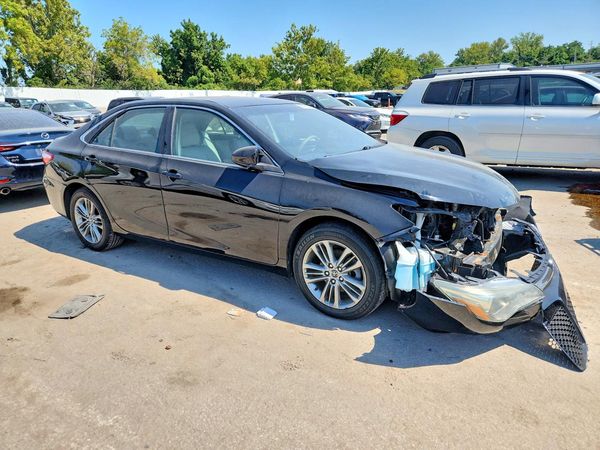 2015 TOYOTA CAMRY