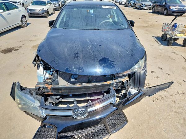 2015 TOYOTA CAMRY