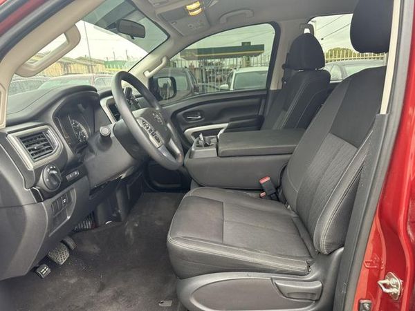 2019 NISSAN TITAN