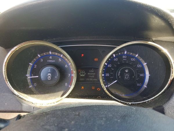 2012 HYUNDAI SONATA Middle-low level