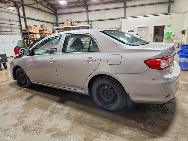 2013 TOYOTA COROLLA
