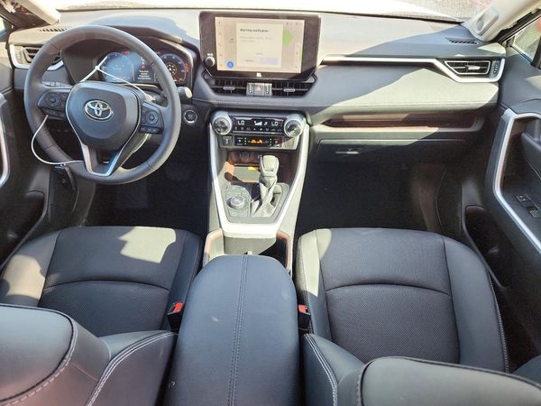 2025 TOYOTA RAV4