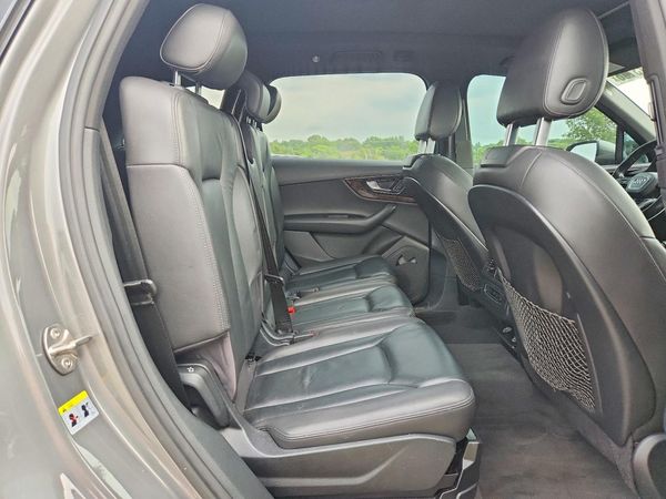 2017 AUDI Q7 quattro Premium