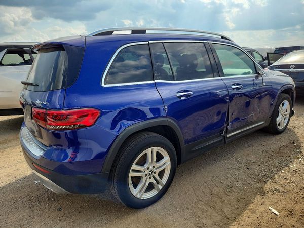 2020 MERCEDES-BENZ GLB GLB250-4M