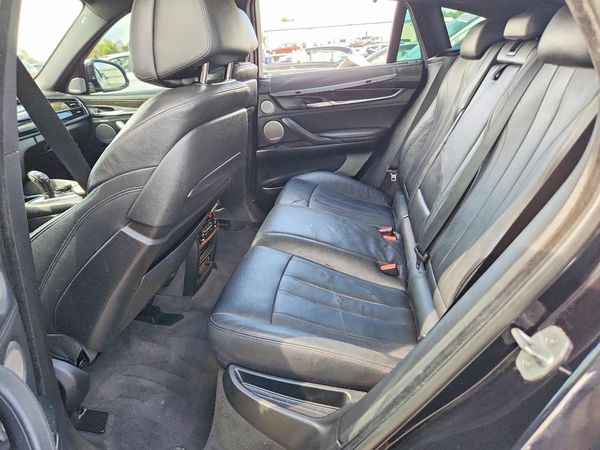 2015 BMW X6 xDrive50i