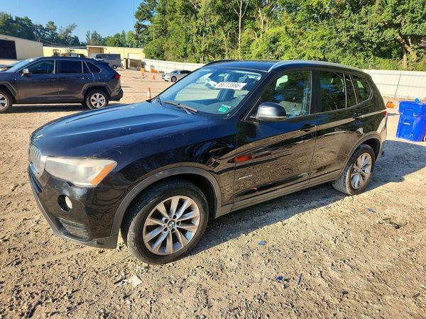 2015 BMW X3 xDrive28i — Front 3/4