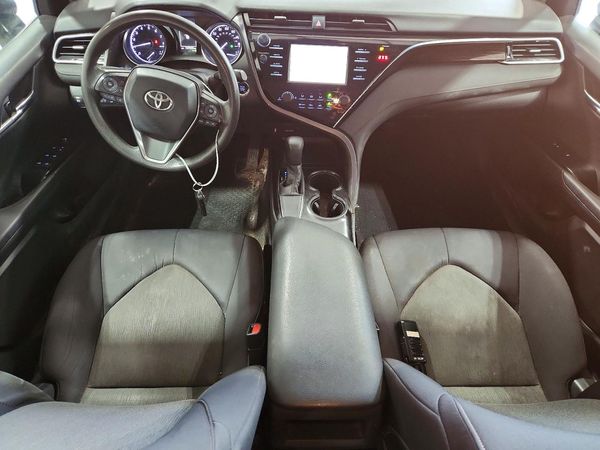 2018 TOYOTA CAMRY