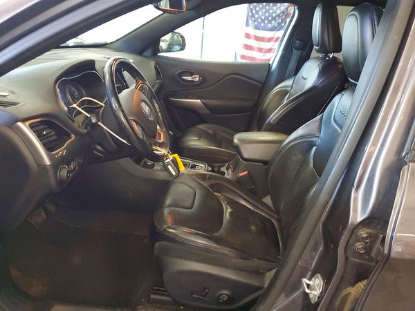 2019 JEEP CHEROKEE