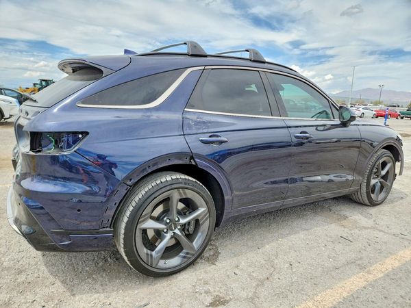 2026 GENESIS GV70