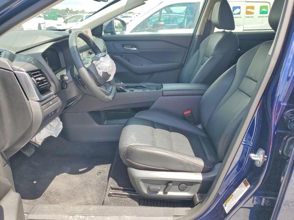 2026 NISSAN ROGUE SL — DENT
