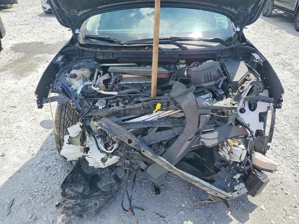 2026 NISSAN ROGUE SL — Engine bay