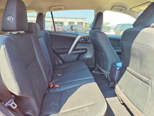 2017 TOYOTA RAV4 LE