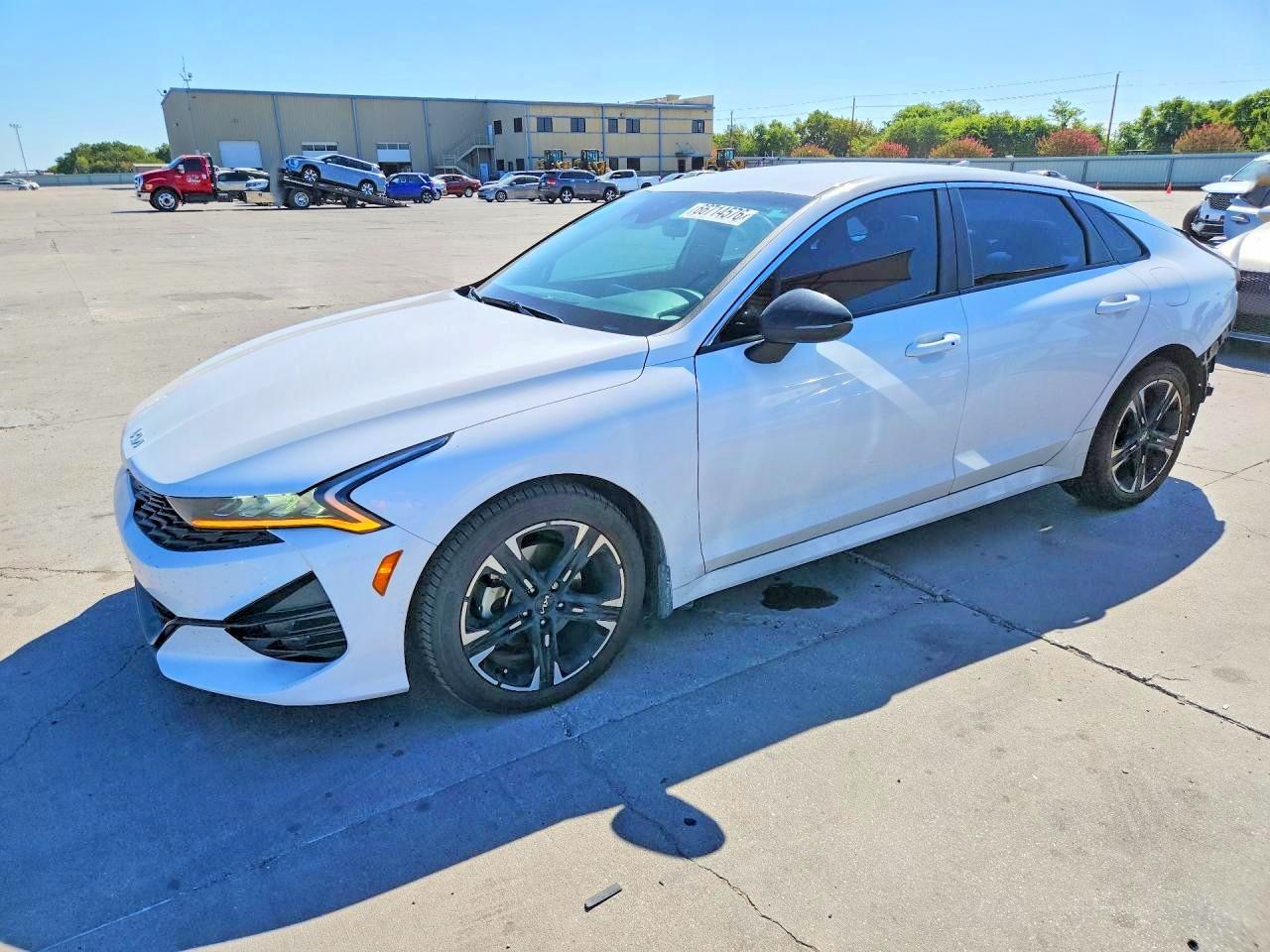 2022 KIA K5