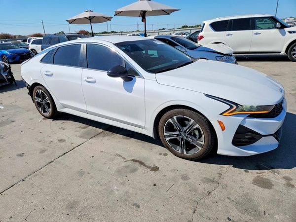2022 KIA K5