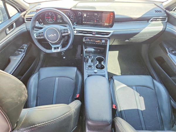 2022 KIA K5